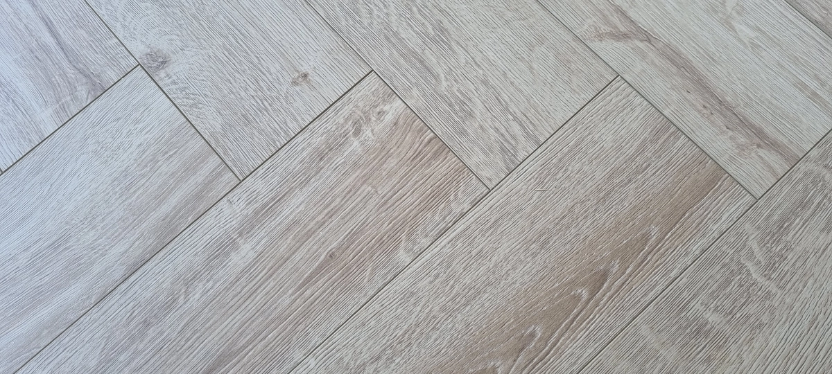 435 Jefferson Herringbone left