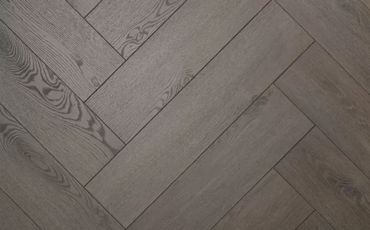 542 Aronia Oak Herringbone right