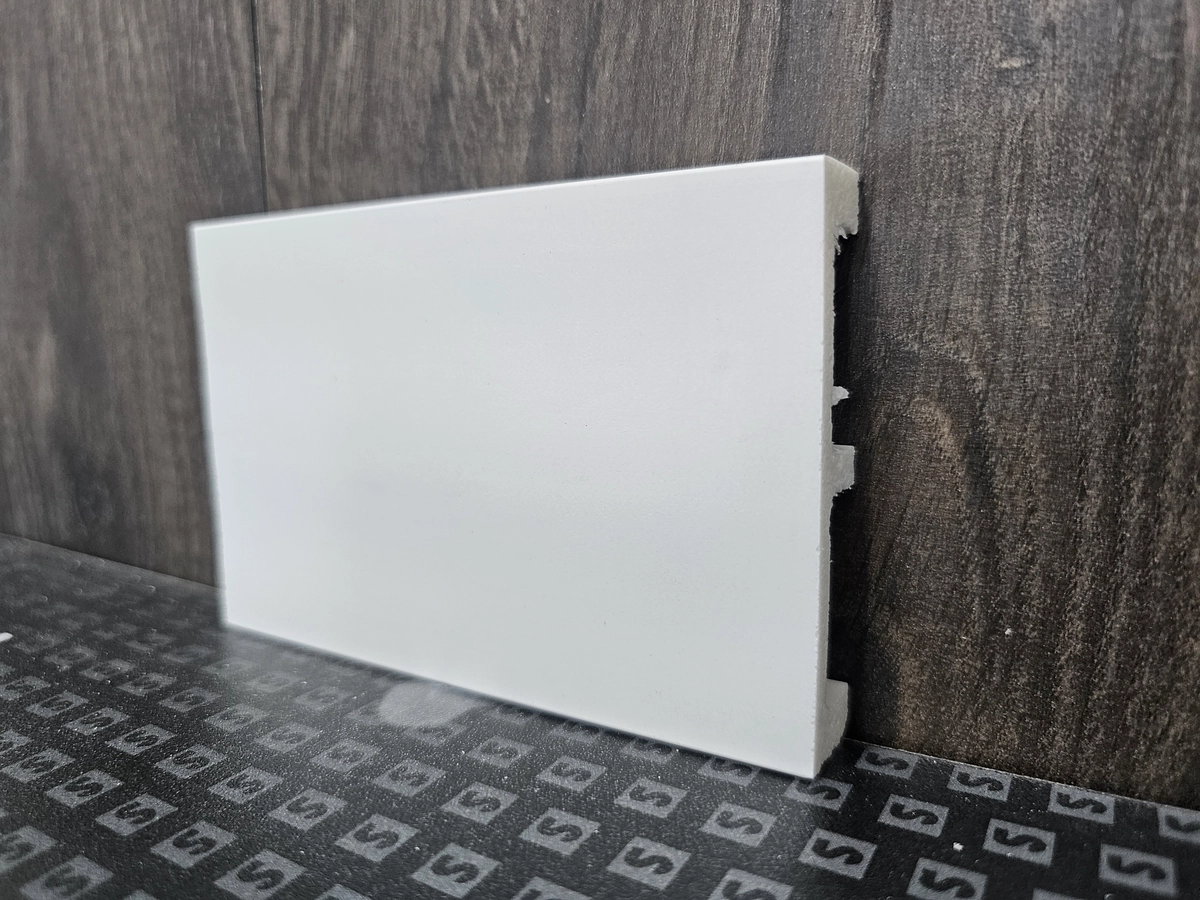DKZ E100 (2м)(DD709) 100мм*17мм плинтус 10шт